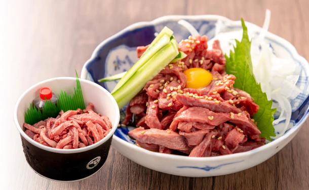 「近江牛ロースト ユッケ仕立て(たれ付)」100g