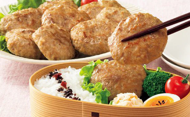 格之進「黒毛和牛ステーキ&金格ヤケテルミニハンバーグのセット」